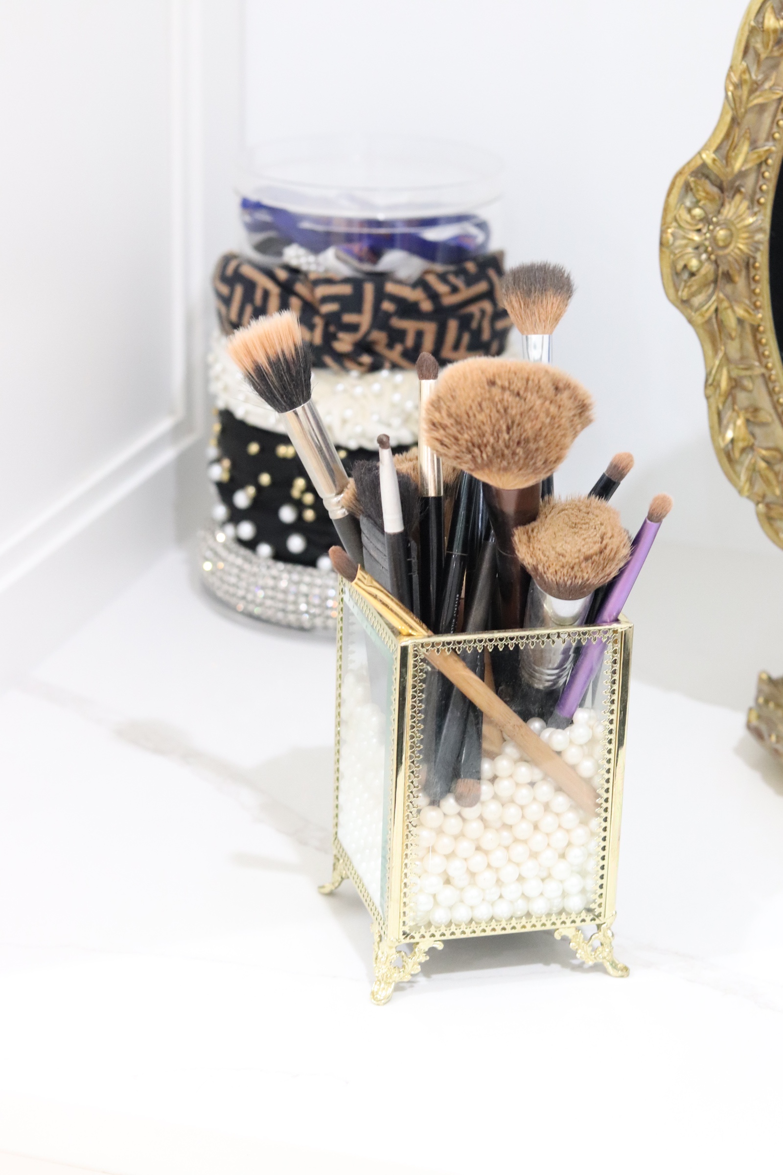 brush holder