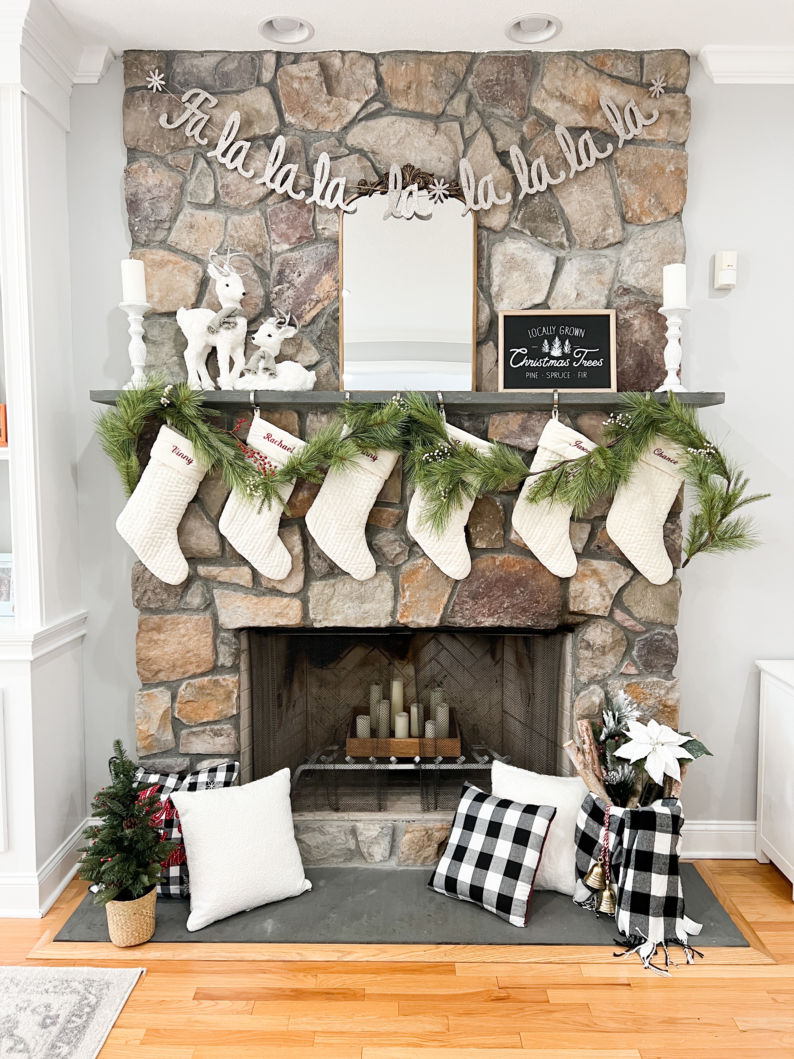 fireplace christmas decor