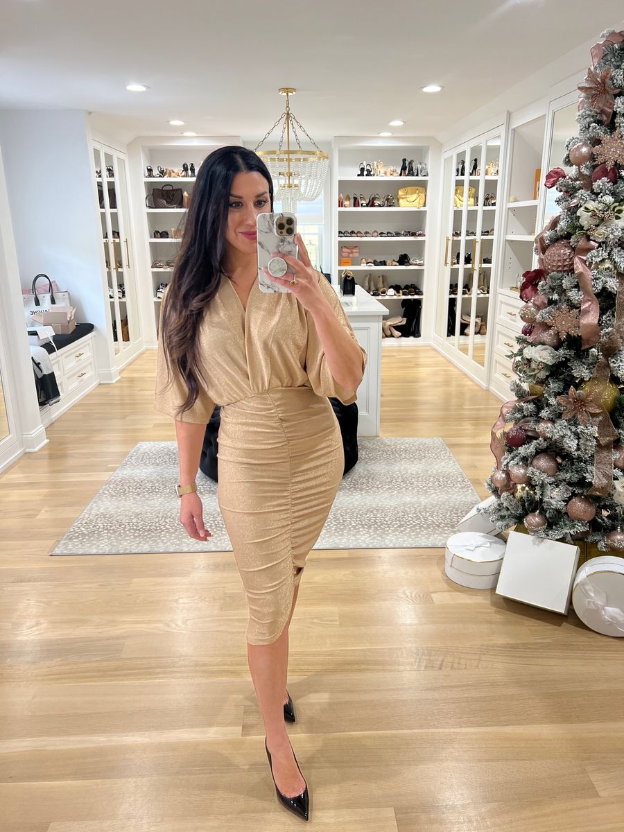 New Holiday Party Outfit Ideas for This Year